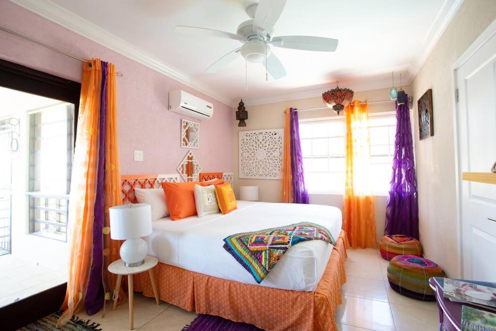 Hidden Gem Barbados Bed and Breakfast Christ Church Exteriör bild