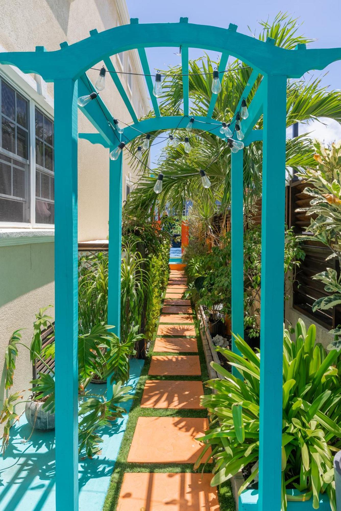 Hidden Gem Barbados Bed and Breakfast Christ Church Exteriör bild